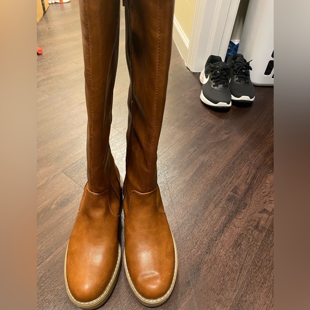 Brand new Tricia tall dress boots from universal thread completely sold out